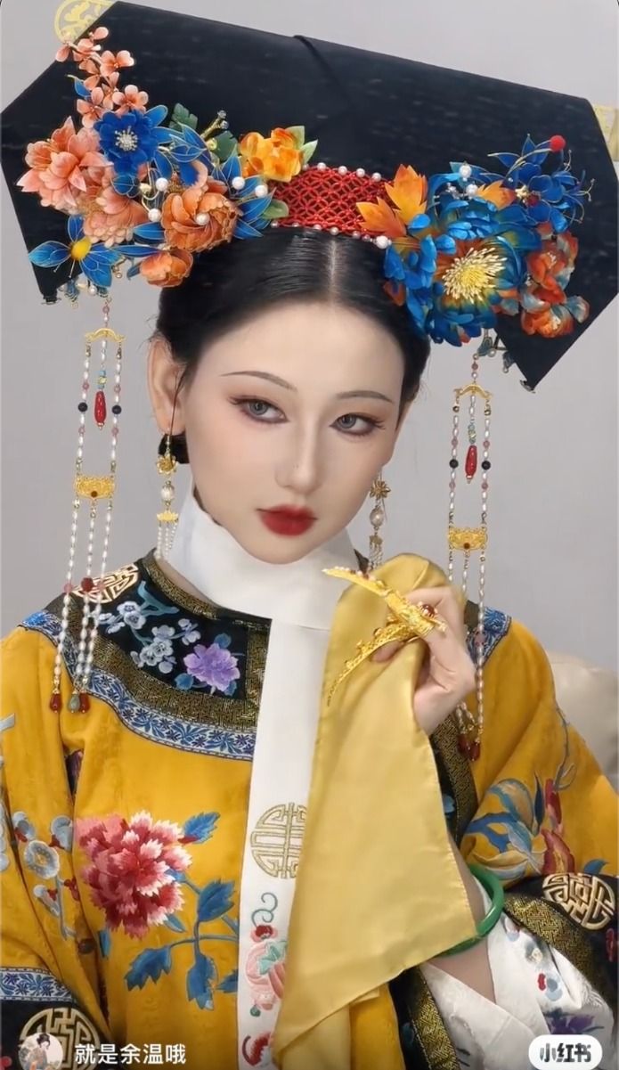 Traditional Chinese Style Tang Jacket for Women:A Blend of Elegance and Heritage Traditional Chinese Style Tang Jacket for Women:A Blend of Elegance and Heritage
