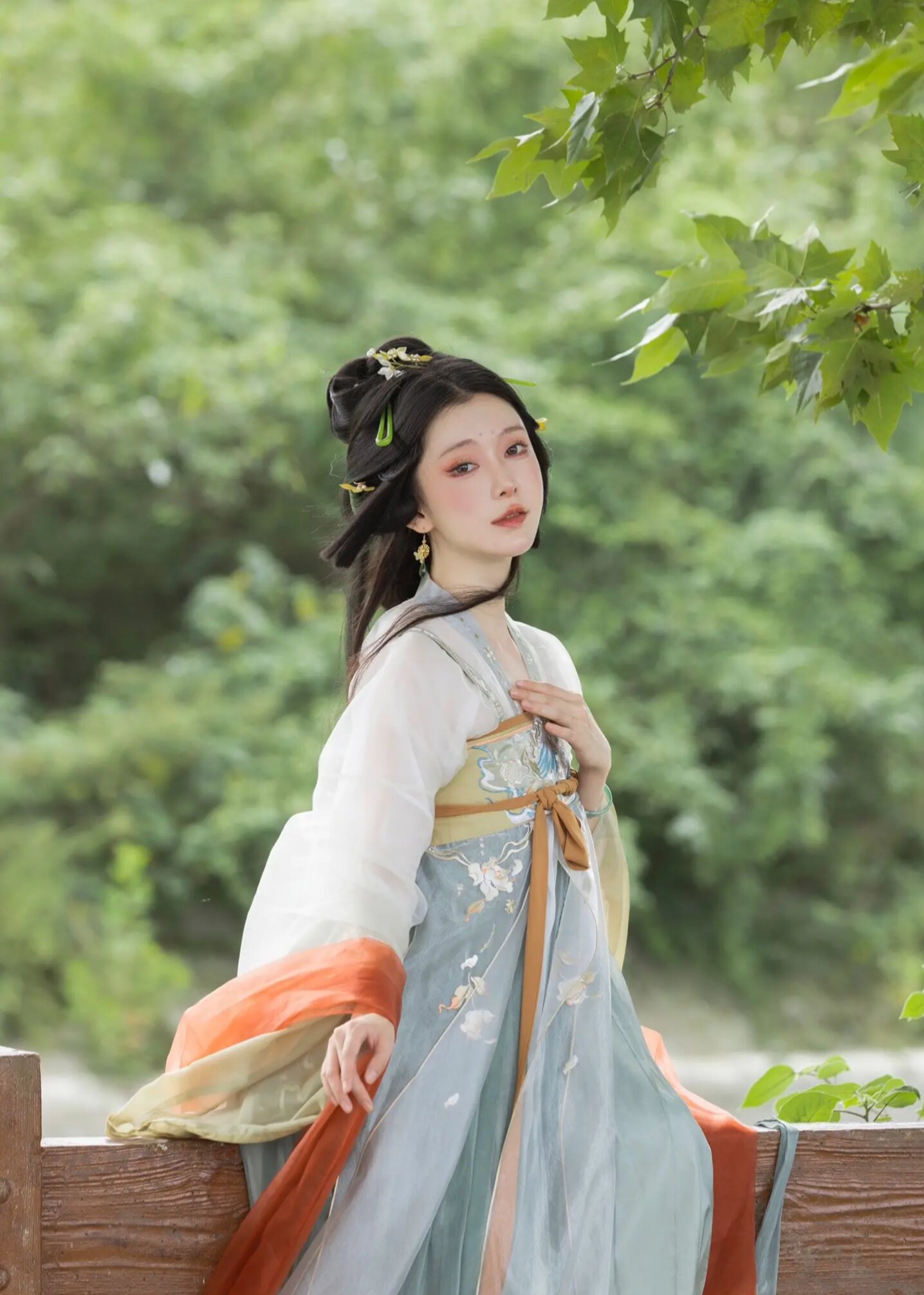 Hanfu Fashion:The Rising Popularity of Short-sleeved Dressy Hanfu连衣裙 Hanfu Fashion:The Rising Popularity of Short-sleeved Dressy Hanfu连衣裙