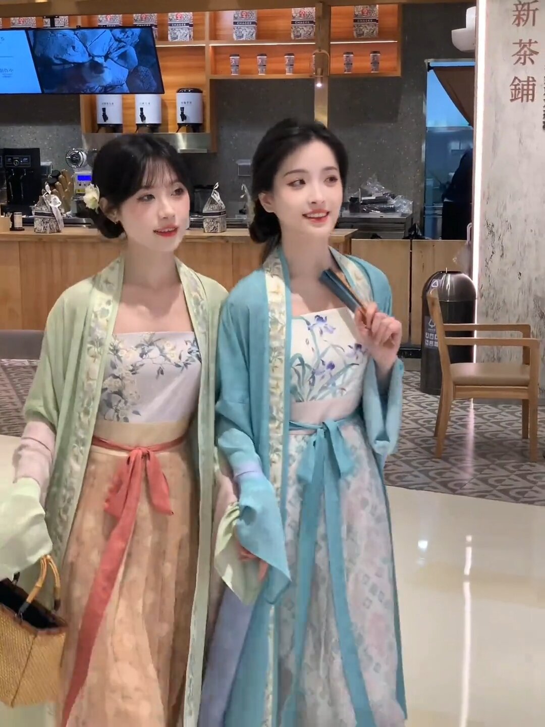 Ancient Womens Hanfu Costumes:A Journey Through Time Ancient Womens Hanfu Costumes:A Journey Through Time