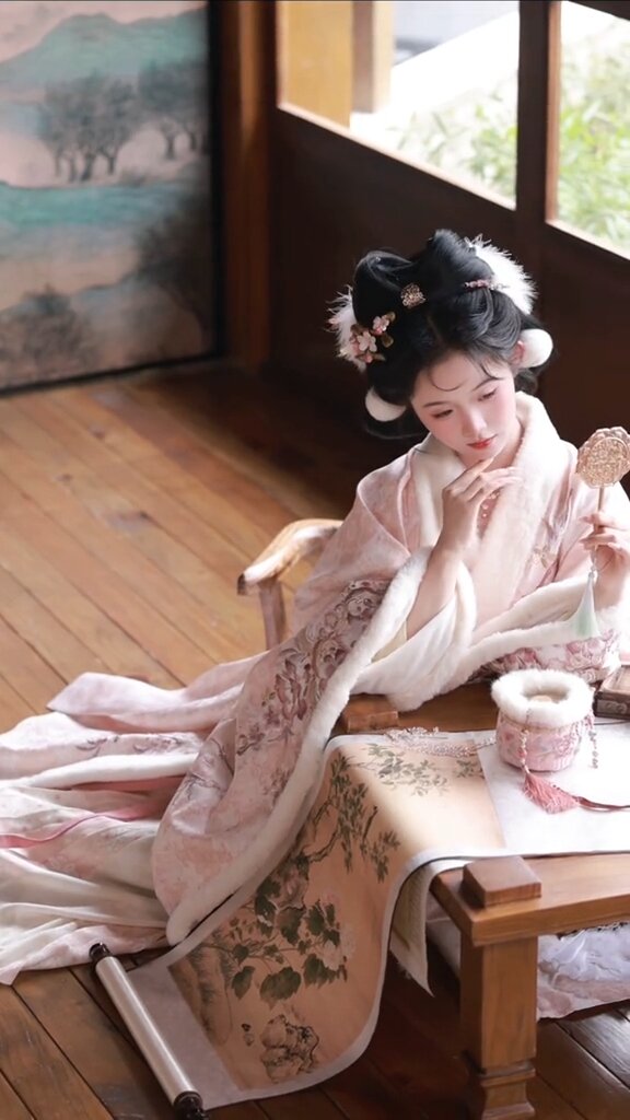 The Splendor of Black Ming-Style Hanfu Upper Clothing The Splendor of Black Ming-Style Hanfu Upper Clothing