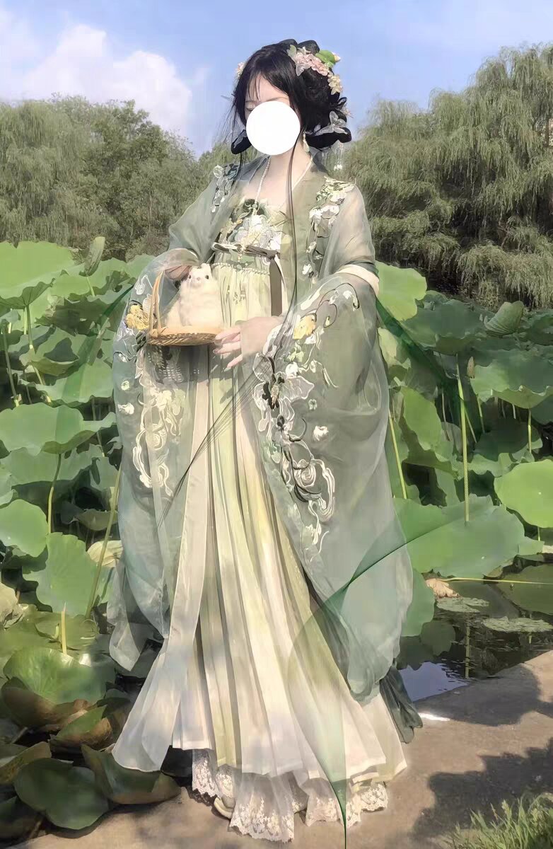 Hanfu Style凉鞋,融合传统与现代的女性时尚之选 Hanfu Style凉鞋,融合传统与现代的女性时尚之选