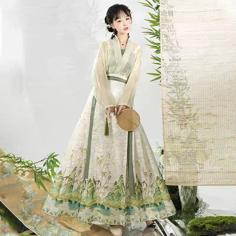Seductive Cheongsam Skirts:The Art of Alluring Transparency Seductive Cheongsam Skirts:The Art of Alluring Transparency