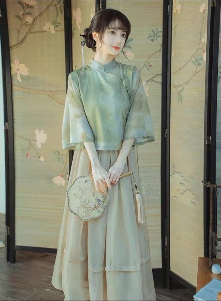 Liu Yifeis Hanfu Fashion:A Blend of Ancient Elegance and Modern Charm Liu Yifeis Hanfu Fashion:A Blend of Ancient Elegance and Modern Charm