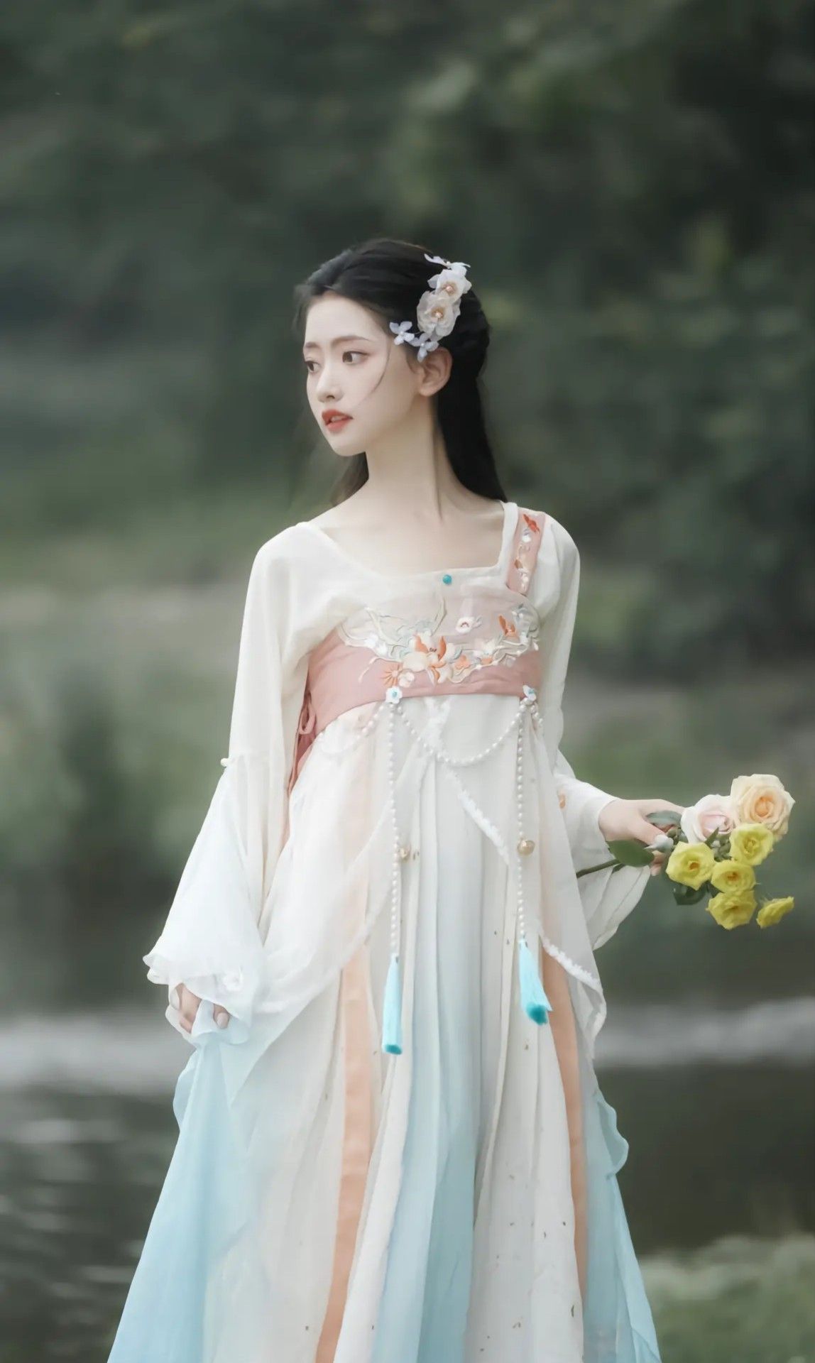 The Art of Pairing Cheongsam with Shoes:A Cultural Exploration The Art of Pairing Cheongsam with Shoes:A Cultural Exploration