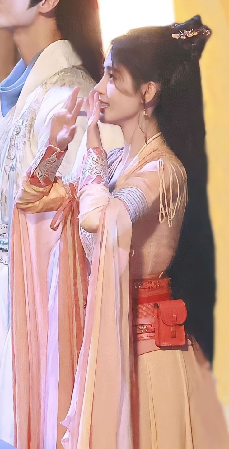 Orange-Red Hanfu Strappy Dress:A Glimpse into Traditional Chinese Elegance Orange-Red Hanfu Strappy Dress:A Glimpse into Traditional Chinese Elegance