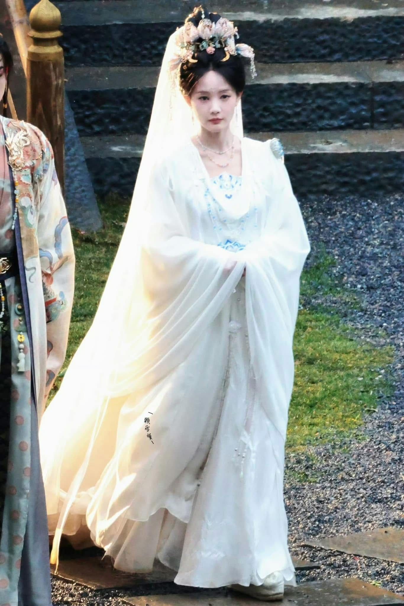 Renting Traditional Hanfu Costumes:The Tang Dynasty Style Renting Traditional Hanfu Costumes:The Tang Dynasty Style