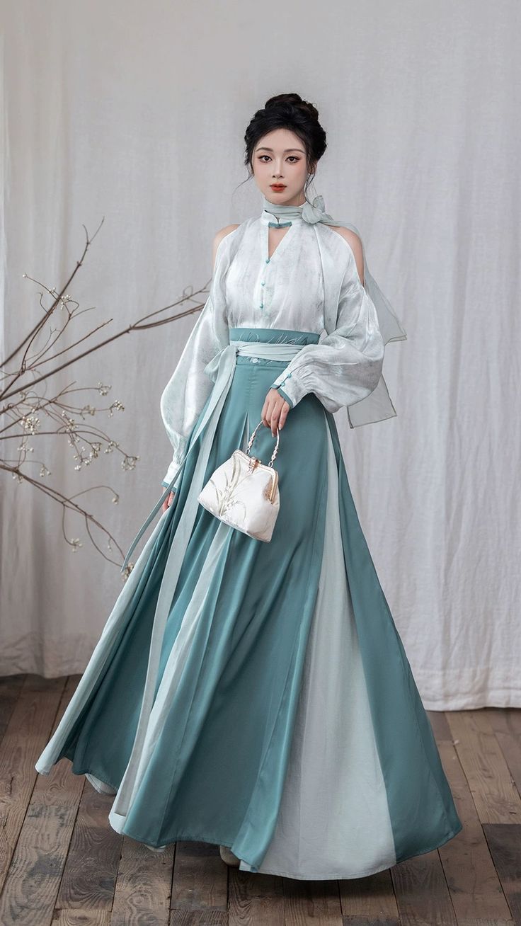 One-Year-Old Baby Girls Traditional Chinese Hanfu Winter New Years Outfit One-Year-Old Baby Girls Traditional Chinese Hanfu Winter New Years Outfit