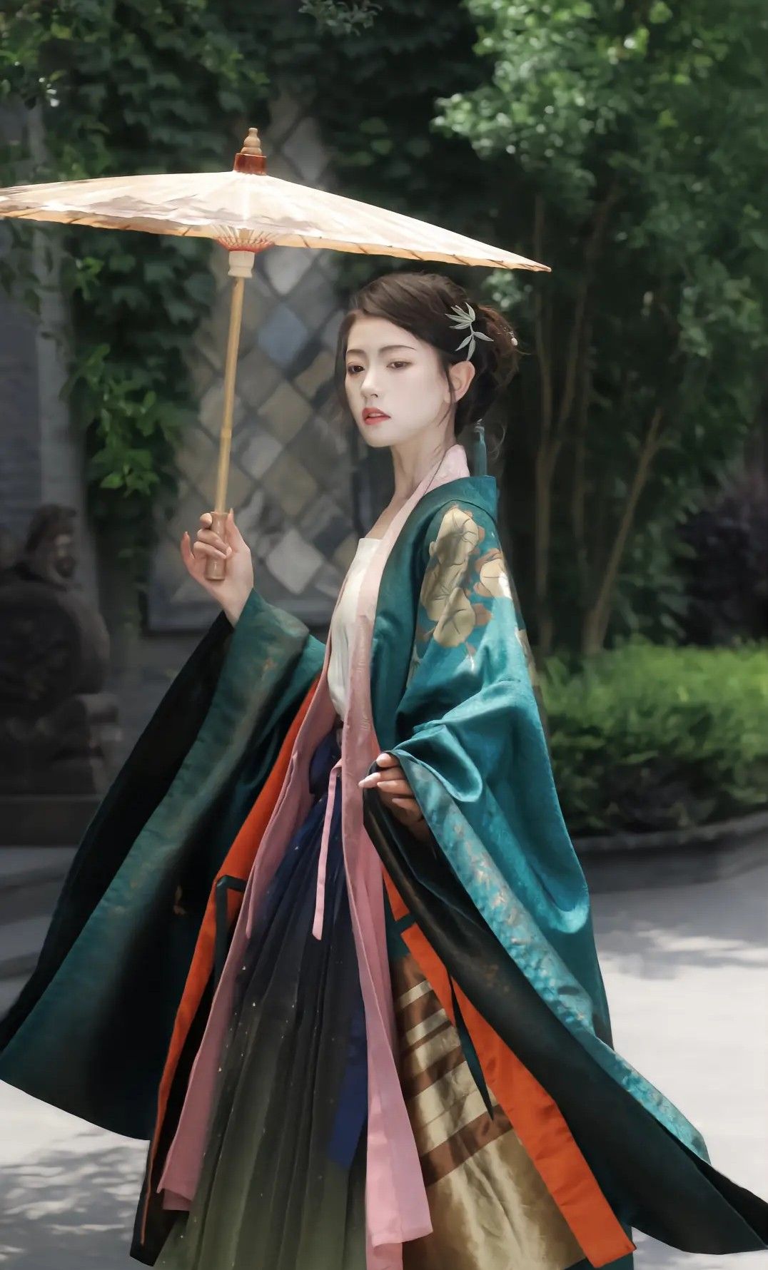 The Elegance of Qipao:The Modern Allure of a Traditional Chinese Womens Dress The Elegance of Qipao:The Modern Allure of a Traditional Chinese Womens Dress