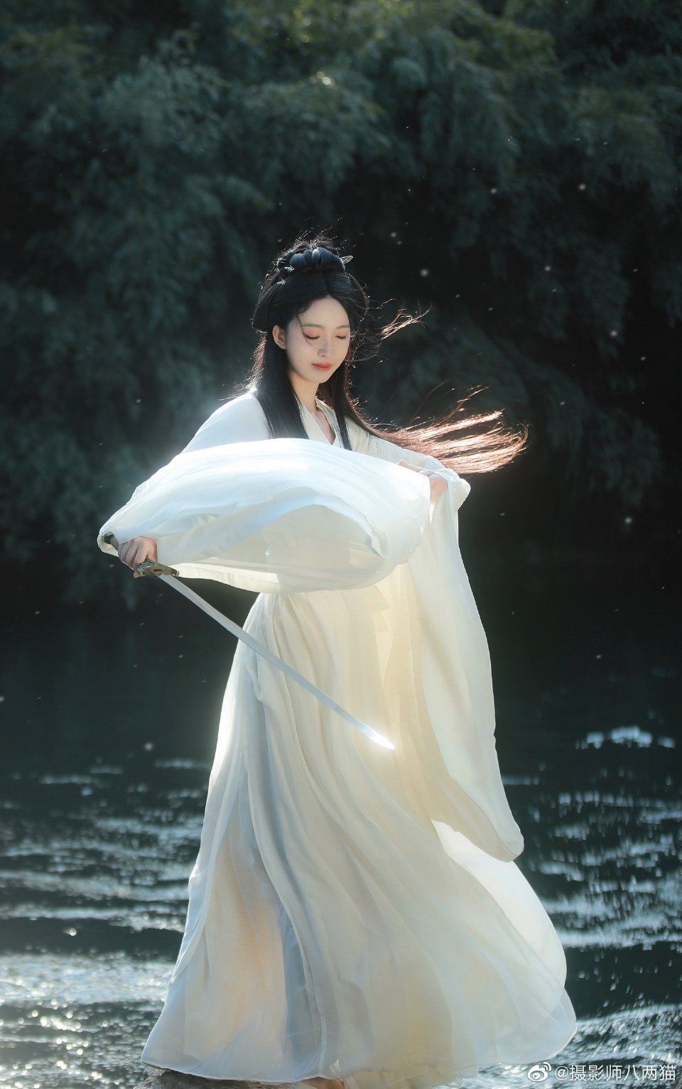 The Authentic Set of Dragon Empress Hanfu:Unveiling the Splendor of Traditional Chinese Elegance The Authentic Set of Dragon Empress Hanfu:Unveiling the Splendor of Traditional Chinese Elegance