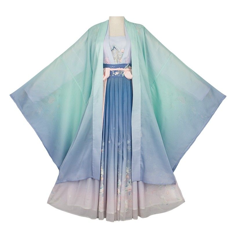 The Rise of Hanfu Fashion among Student Girls:Embracing Traditional Elegance The Rise of Hanfu Fashion among Student Girls:Embracing Traditional Elegance