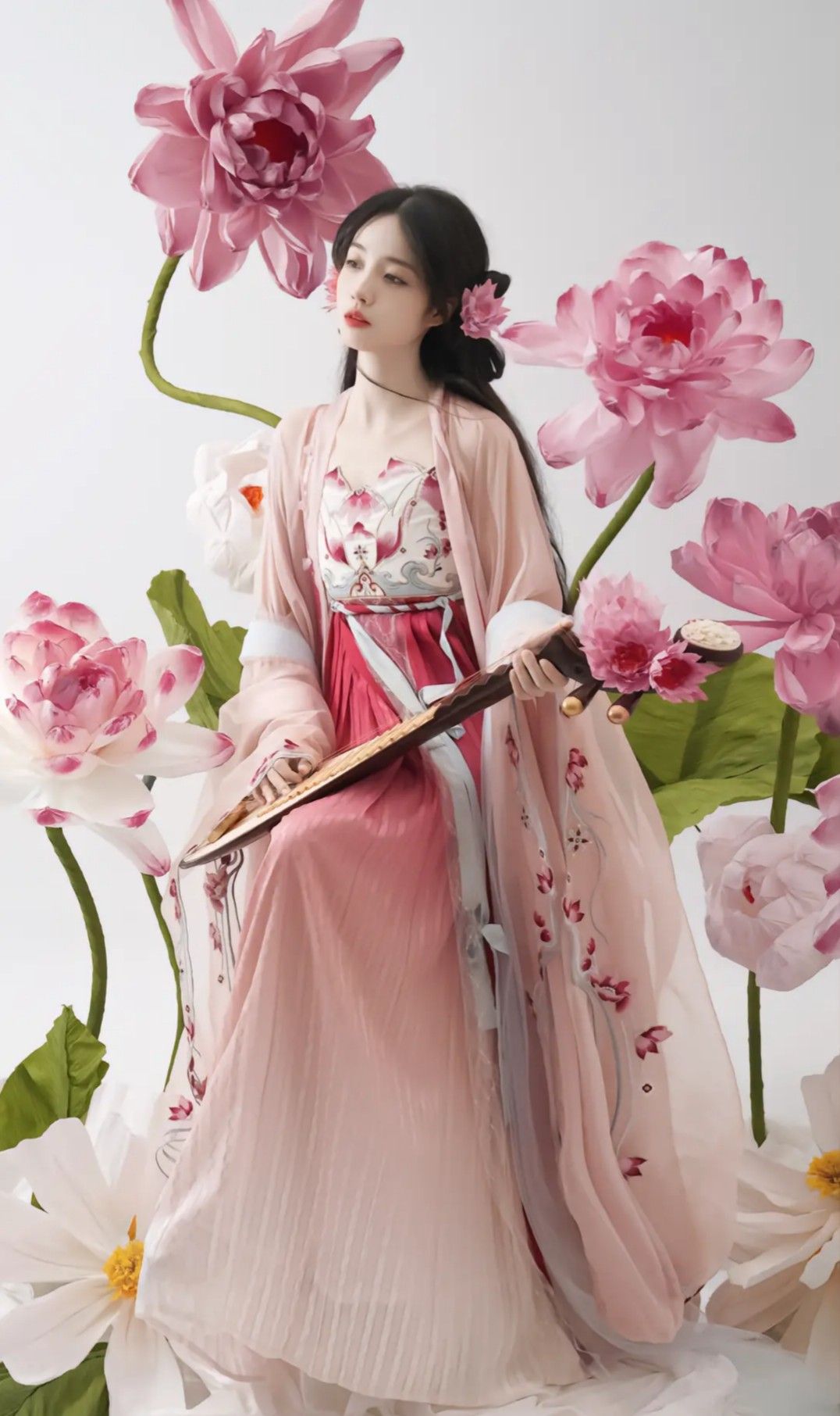 The Cheongsam Girl:A 13-Year-Olds Embracing of Traditional Beauty The Cheongsam Girl:A 13-Year-Olds Embracing of Traditional Beauty