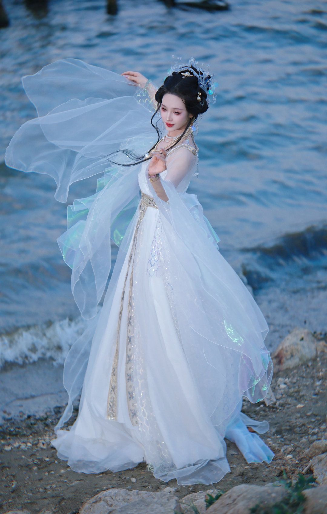 Winter Hanfu:The Splendor of Traditional Chinese Clothing in Cold Seasons Winter Hanfu:The Splendor of Traditional Chinese Clothing in Cold Seasons