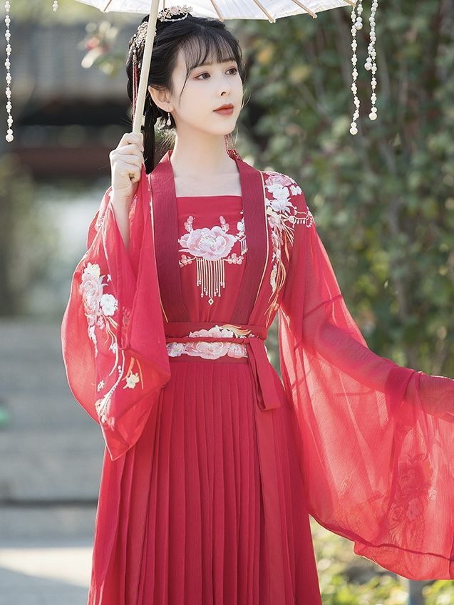 Summer Cheongsam Elegance:The Art of Qipao Dress Summer Cheongsam Elegance:The Art of Qipao Dress