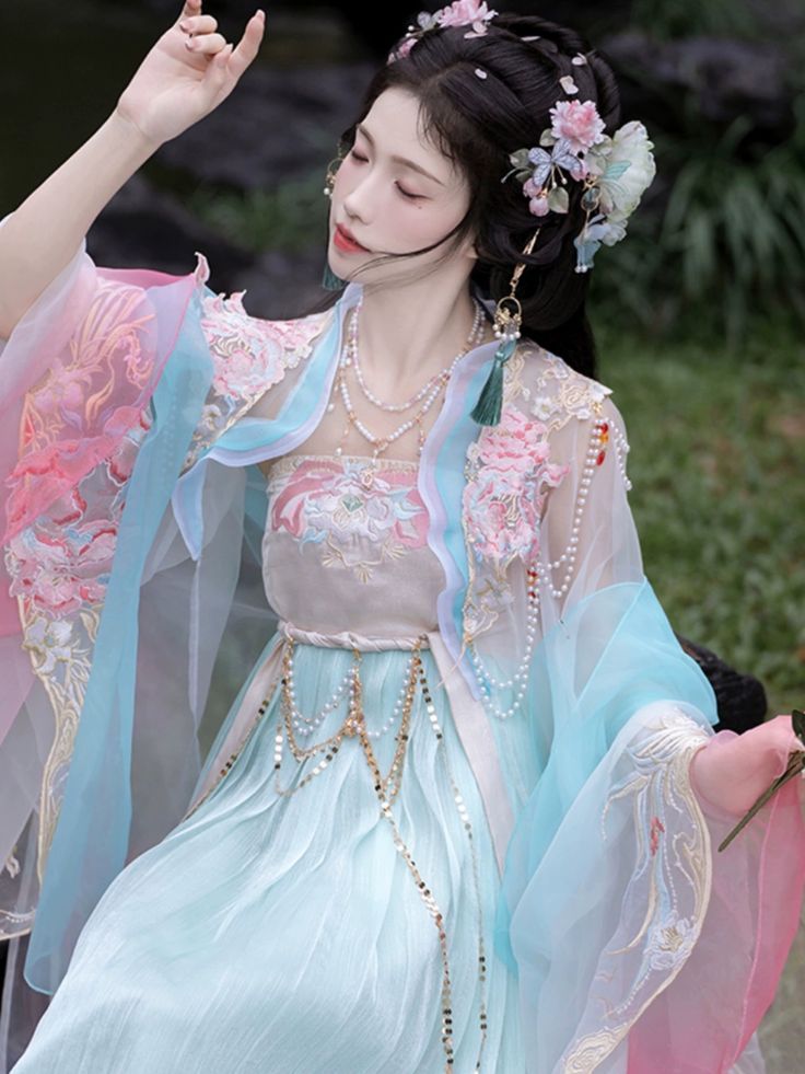 Hanfu Hair Accessories:A Guide to No-Base Hair Buns with Hanfu-Style Wigs Hanfu Hair Accessories:A Guide to No-Base Hair Buns with Hanfu-Style Wigs