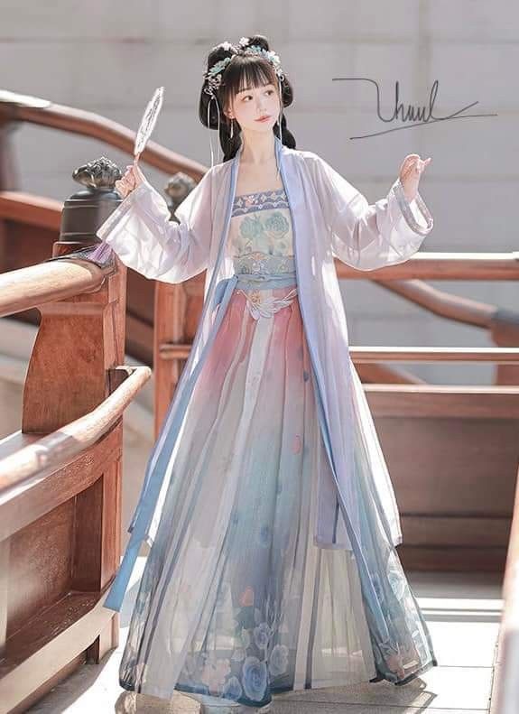 Vintage Childrens Skirts:A Glimpse into Traditional Chinese Clothing Vintage Childrens Skirts:A Glimpse into Traditional Chinese Clothing