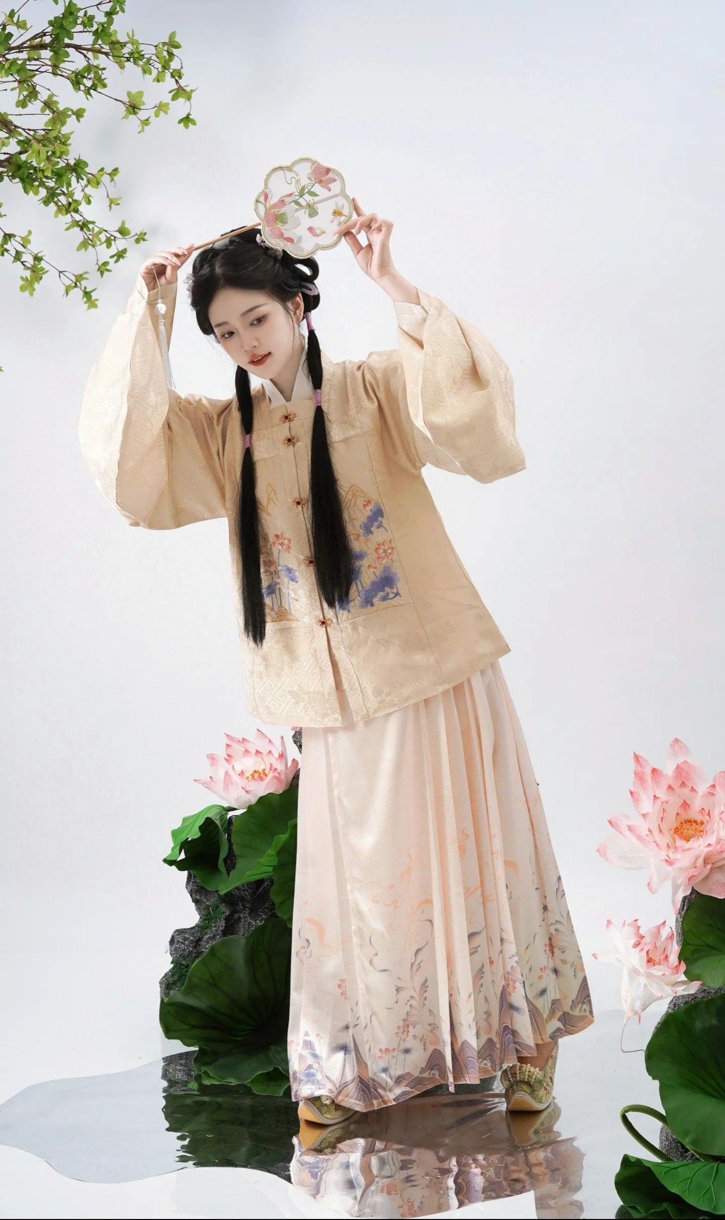 2021 Fashion Trends in High-End Cheongsam:The Newest Arrivals 2021 Fashion Trends in High-End Cheongsam:The Newest Arrivals