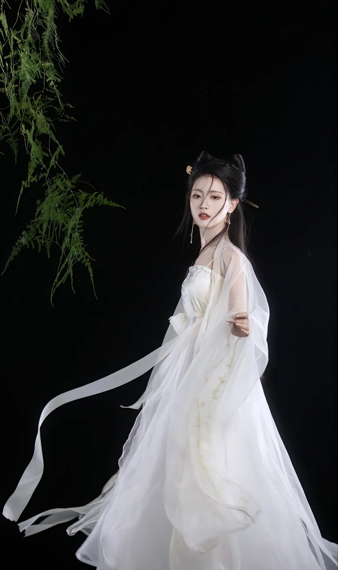 Winter Warmth in Hanfu Shawls:A Guide to Traditional Chinese Winter Fashion Winter Warmth in Hanfu Shawls:A Guide to Traditional Chinese Winter Fashion