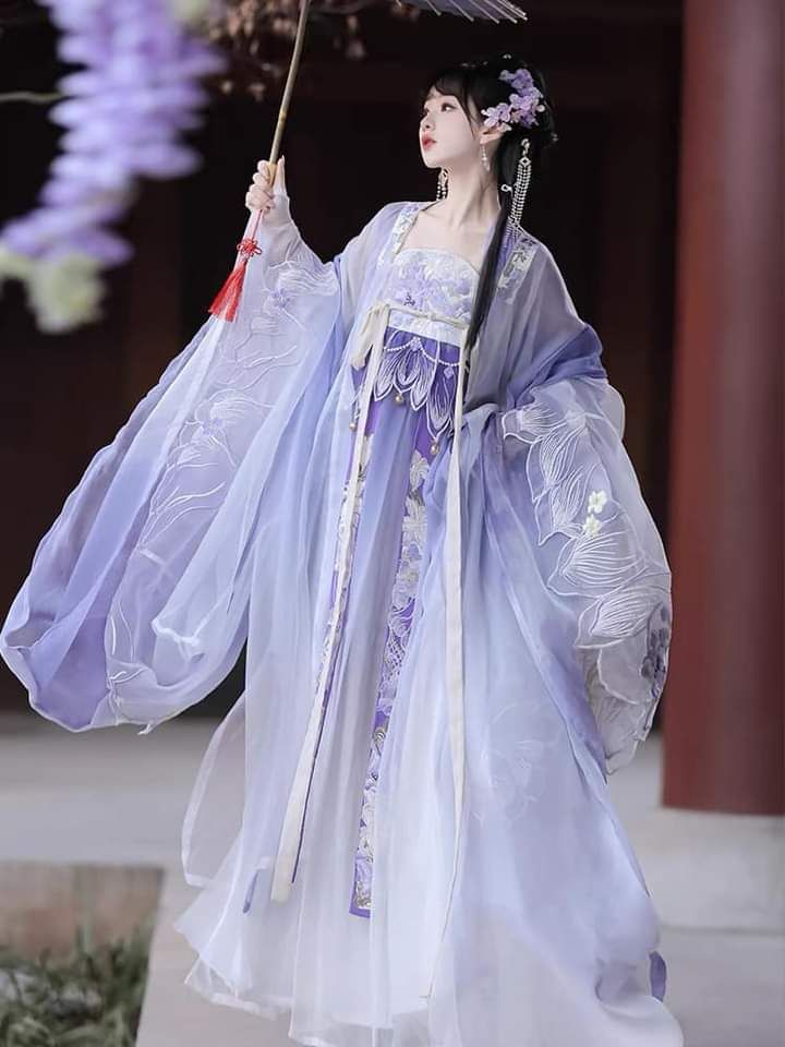 Traditional Cheongsam,Wig,and Hair Updo:A Guide to Cultural Elegance Traditional Cheongsam,Wig,and Hair Updo:A Guide to Cultural Elegance