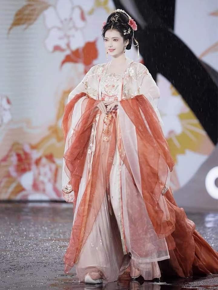 Exploring the World of Childrens Hanfu:The Song Dynasty Style for Girls Exploring the World of Childrens Hanfu:The Song Dynasty Style for Girls