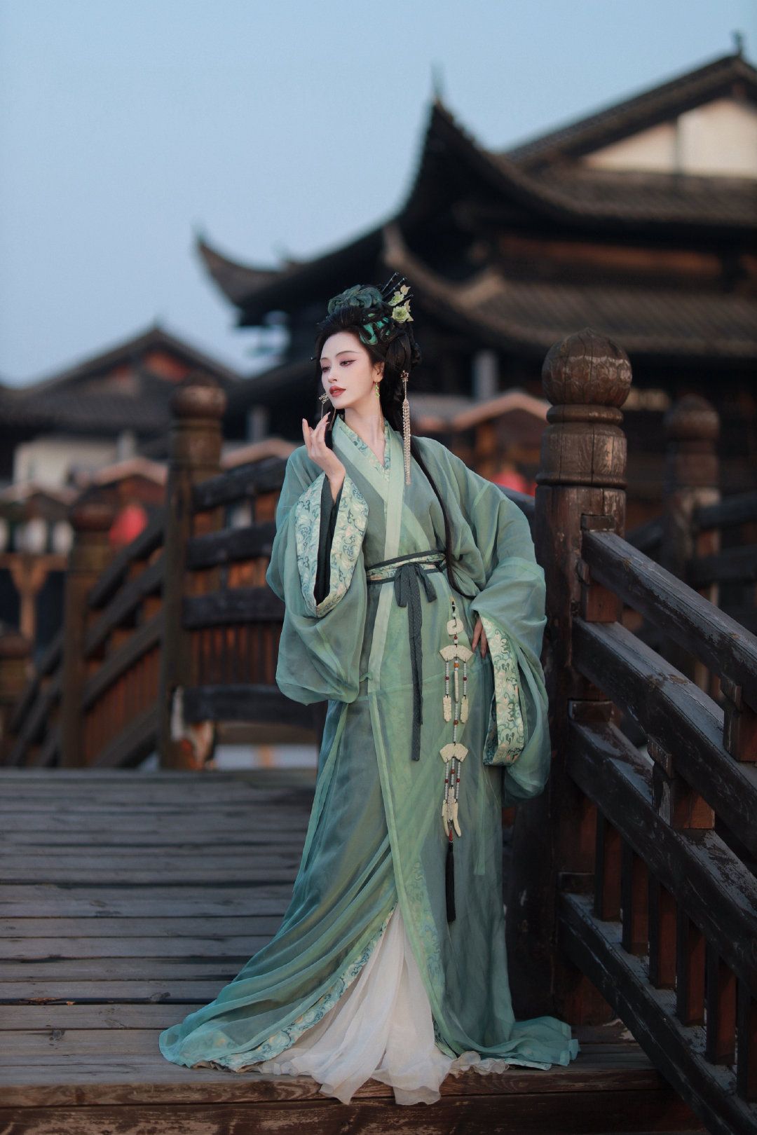 Tall and Elegant:The Journey of Hanfu for Tall Individuals Tall and Elegant:The Journey of Hanfu for Tall Individuals
