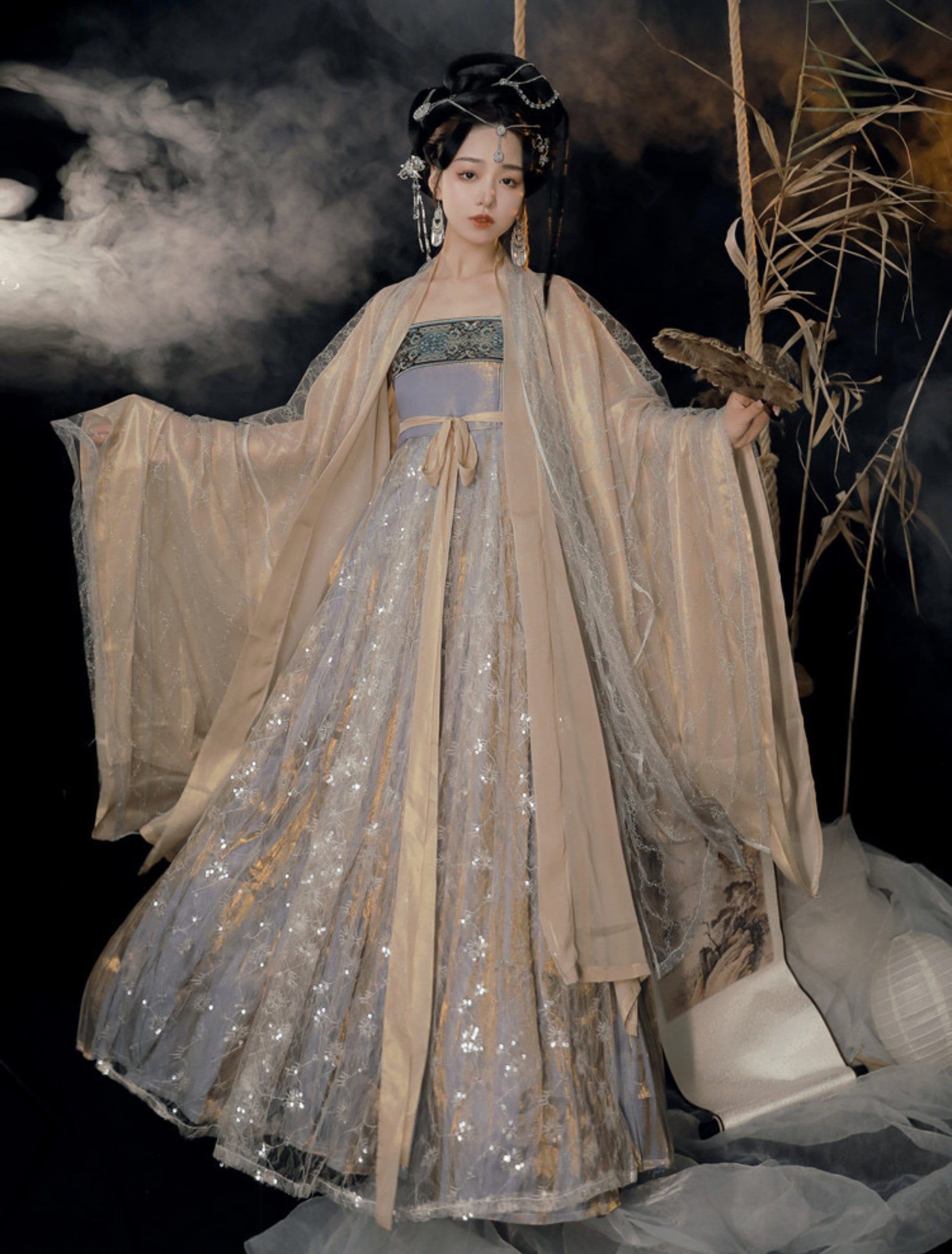 Embracing the Elegance of Womens Cheongsam:The Timeless Charm of Qipao Embracing the Elegance of Womens Cheongsam:The Timeless Charm of Qipao
