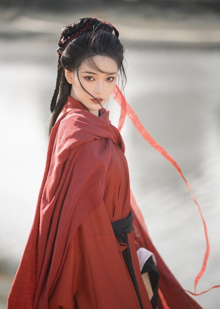 Traditional Chinese Tang Suit Headwear for Children:A Blend of Culture and Fashion