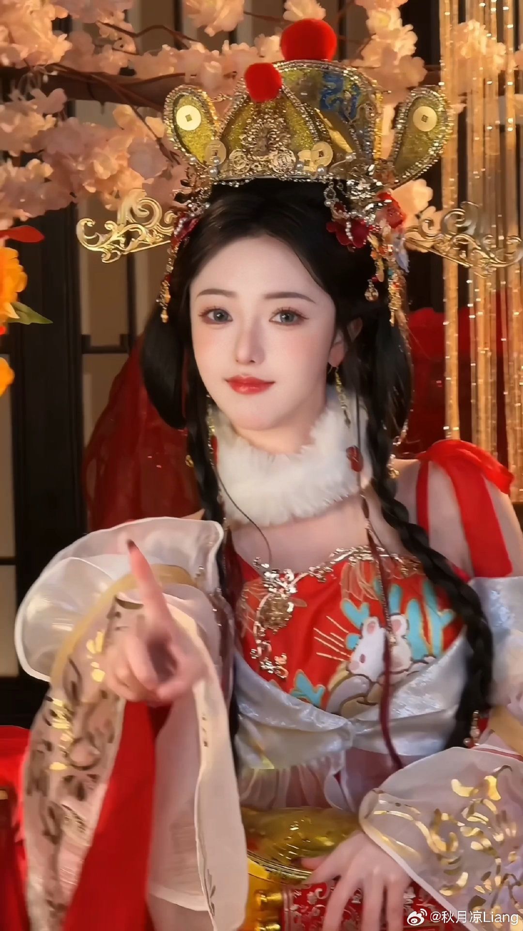 Golden Silk Cheongsam:Unveiling the Brands Timeless Elegance Golden Silk Cheongsam:Unveiling the Brands Timeless Elegance