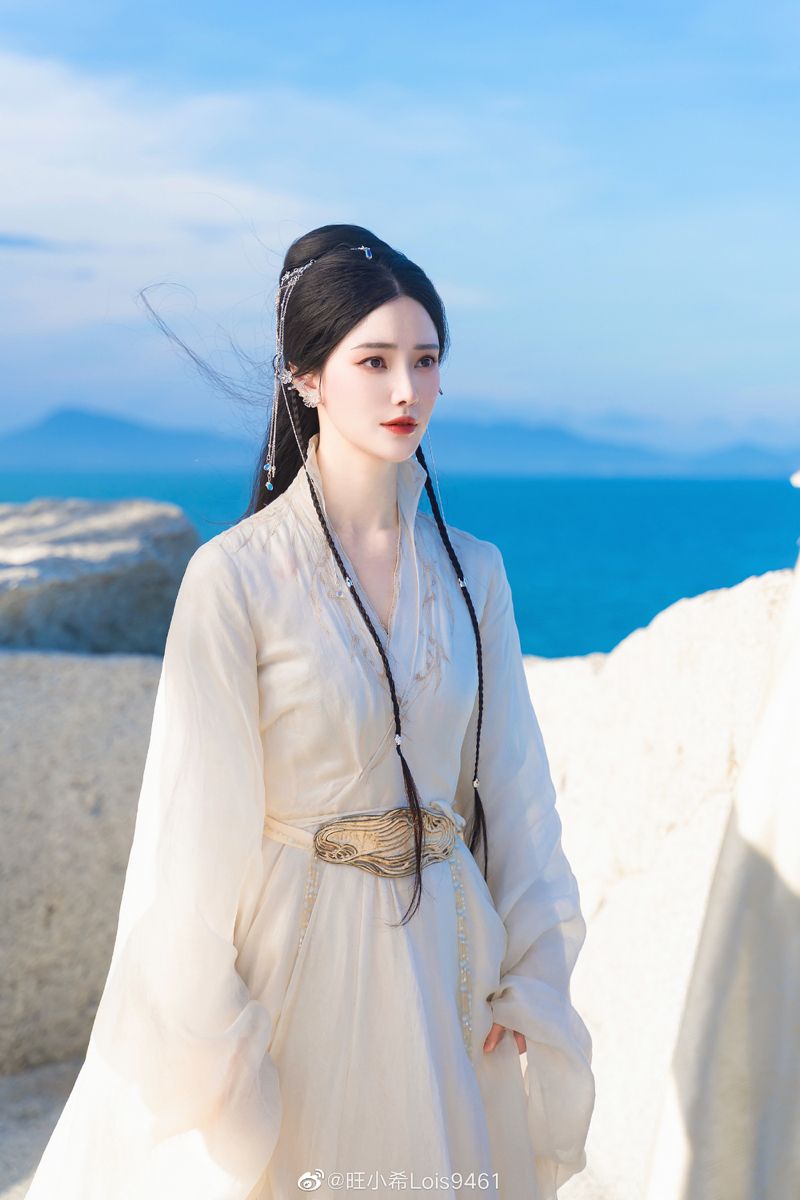 Hanfu Fashion for 12-Year-Old Girls:Summer Outfits Hanfu Fashion for 12-Year-Old Girls:Summer Outfits