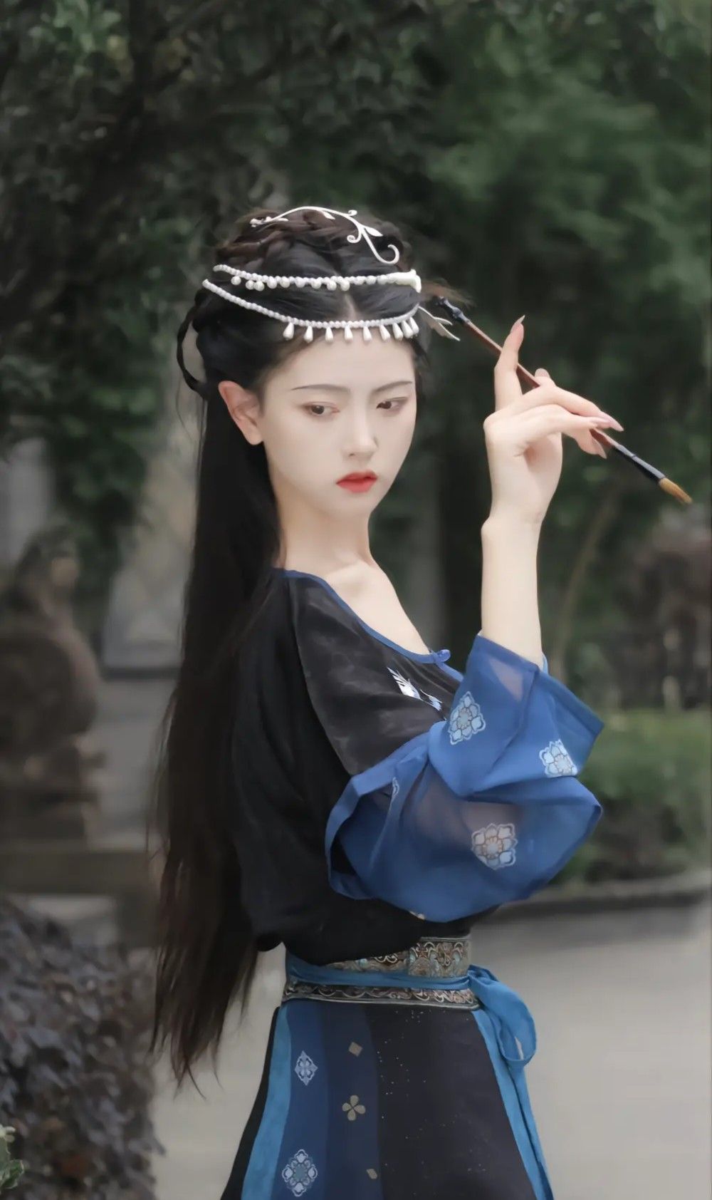 The Splendor of Hanfu:Liushiyis Interpretation of Traditional Elegance The Splendor of Hanfu:Liushiyis Interpretation of Traditional Elegance