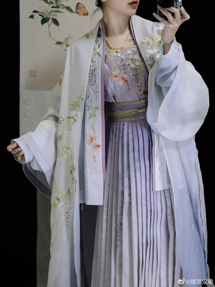 Exploring the Elegance of Le Yuans Hanfu Fashion:A Journey into Traditional Chinese Clothing Exploring the Elegance of Le Yuans Hanfu Fashion:A Journey into Traditional Chinese Clothing