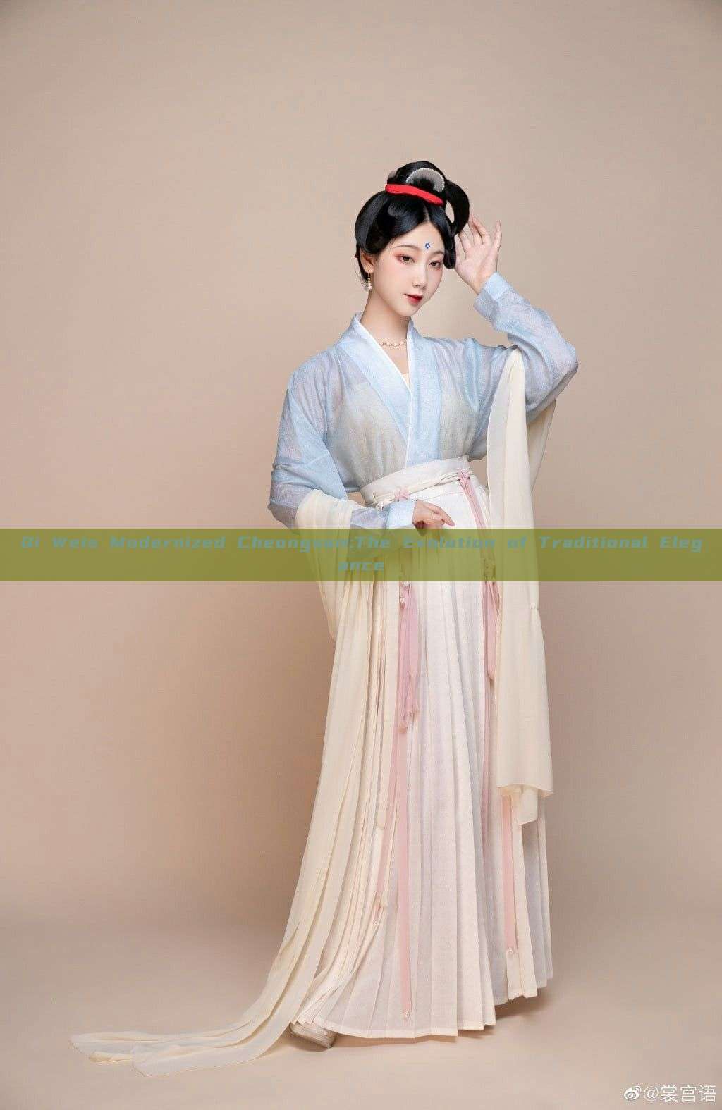 Qi Weis Modernized Cheongsam:The Evolution of Traditional Elegance Qi Weis Modernized Cheongsam:The Evolution of Traditional Elegance