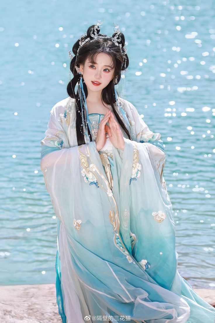 Summer Short-Style Cheongsam:A Fashion Statement for Modern Women Summer Short-Style Cheongsam:A Fashion Statement for Modern Women