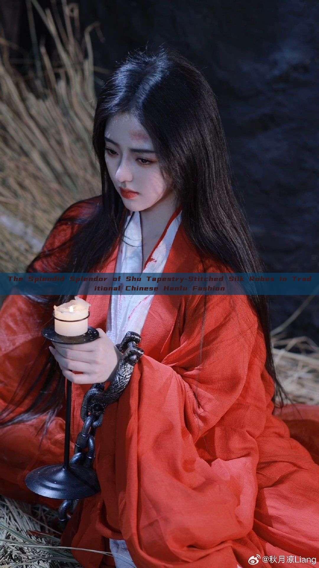 The Splendid Splendor of Shu Tapestry-Stitched Silk Robes in Traditional Chinese Hanfu Fashion The Splendid Splendor of Shu Tapestry-Stitched Silk Robes in Traditional Chinese Hanfu Fashion