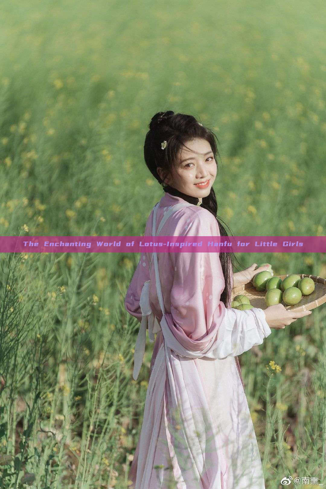 The Enchanting World of Lotus-Inspired Hanfu for Little Girls The Enchanting World of Lotus-Inspired Hanfu for Little Girls